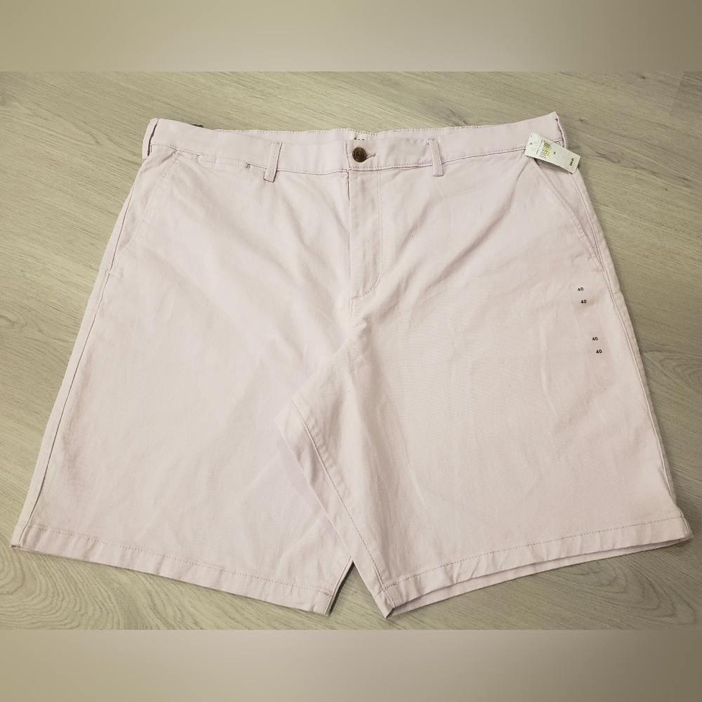 NWT GAP Khaki Shorts Size 40
